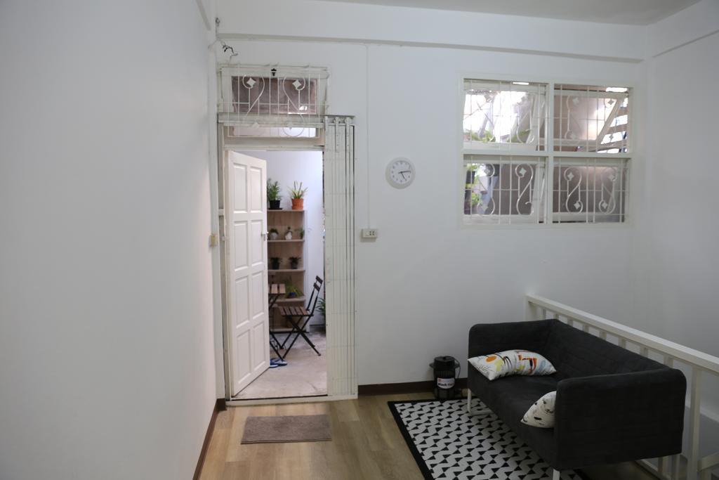 בנגקוק Green Home Hostel And Massage מראה חיצוני תמונה