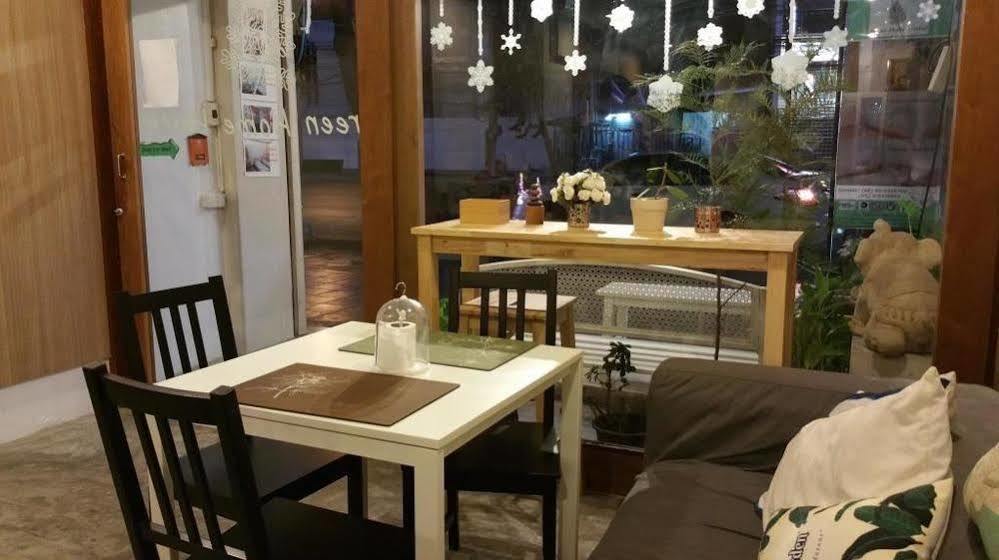 בנגקוק Green Home Hostel And Massage מראה חיצוני תמונה
